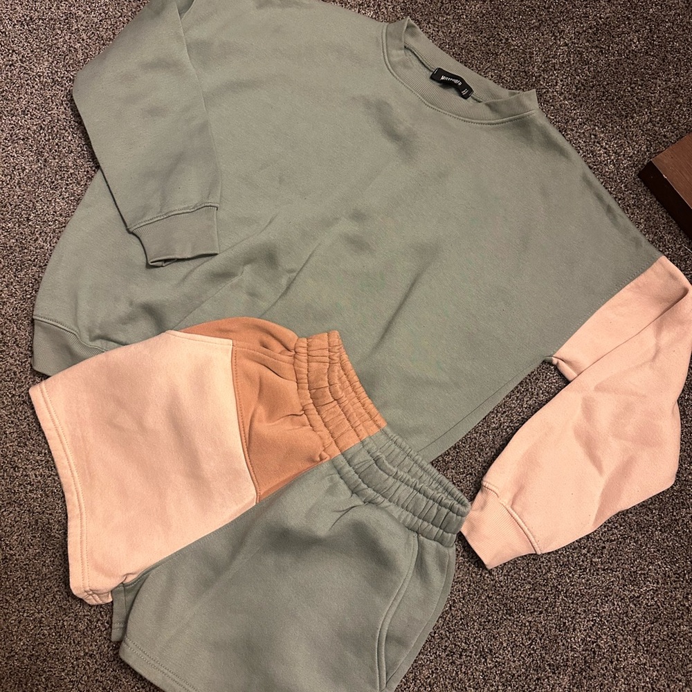 lounge set